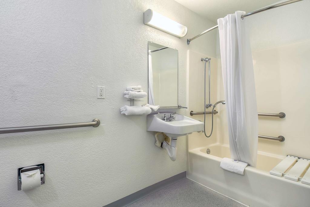 Motel 6 Anaheim Stadium - Orange Exteriér fotografie