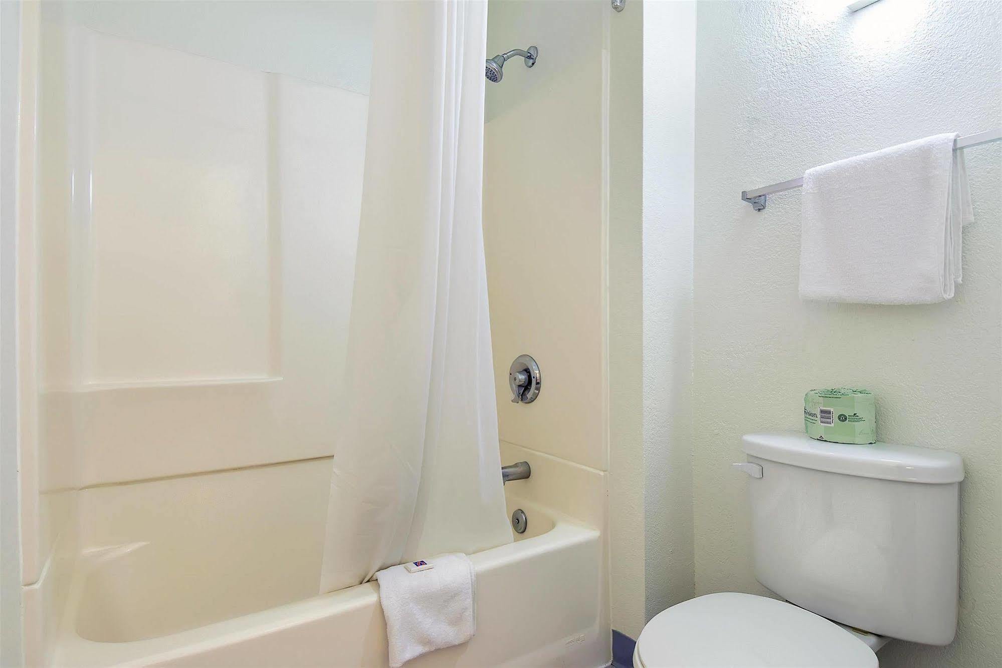 Motel 6 Anaheim Stadium - Orange Exteriér fotografie