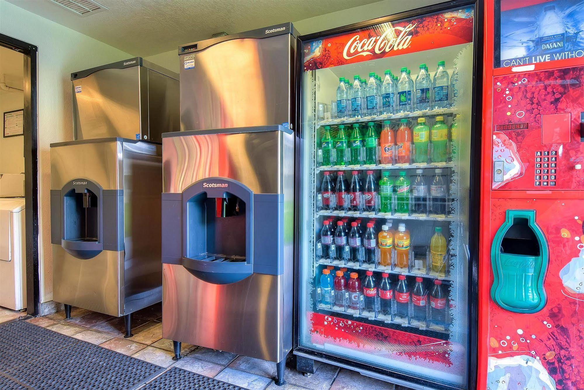 Motel 6 Anaheim Stadium - Orange Exteriér fotografie